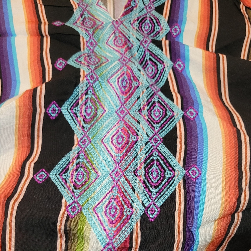 NWOT SAVANNA JANE Women's Small Striped Embroidered V-Neck Tunic Top Shirt Boho - Picture 5 of 11